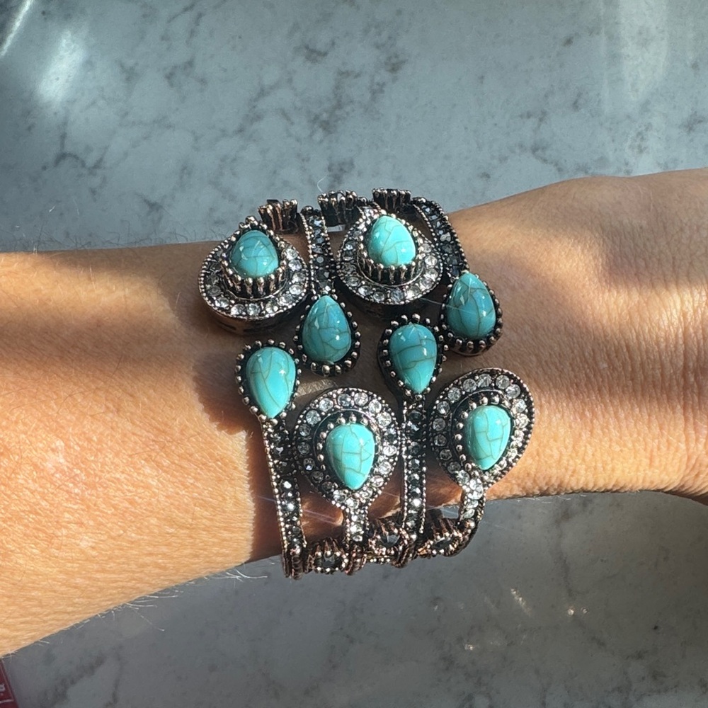 Turquoise & Crystal Bracelet